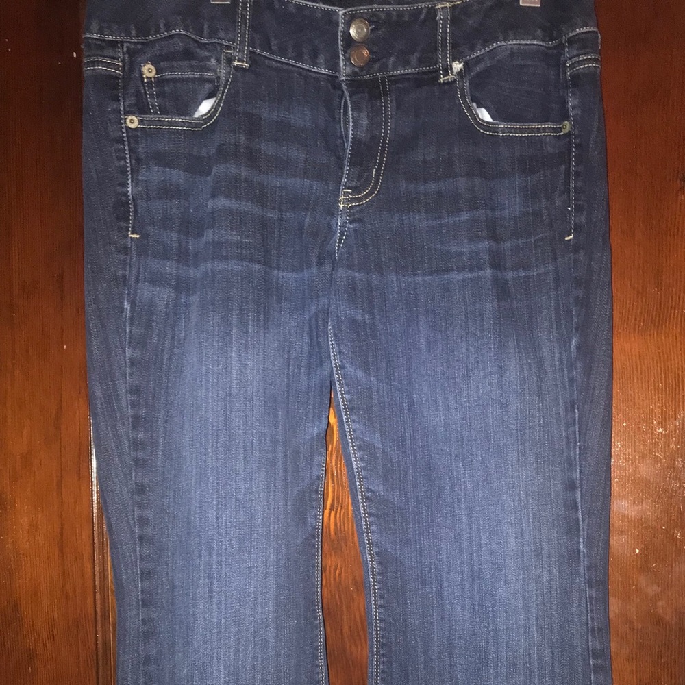 American Eagle “artist” jeans
